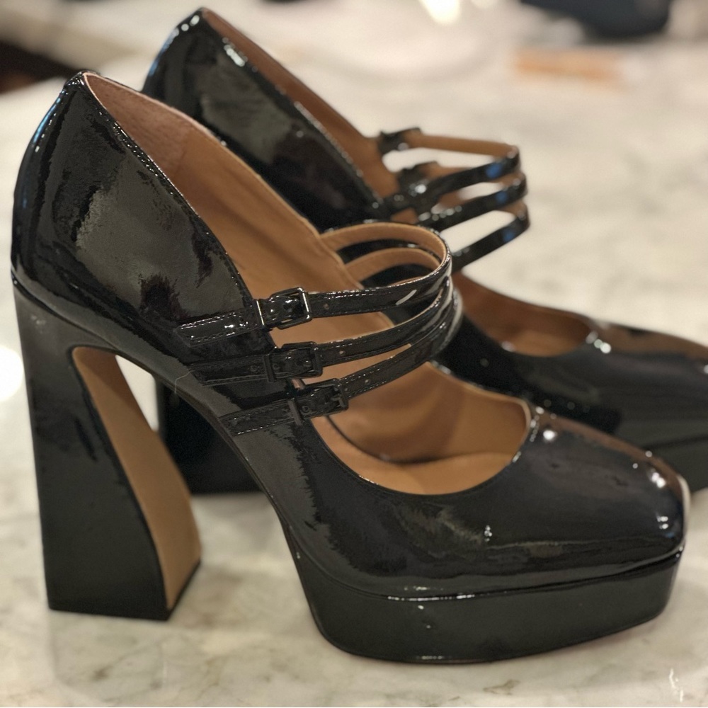 Jessica Simpson Black Patent Platform Mary Jane Pumps - Picture 8 of 10